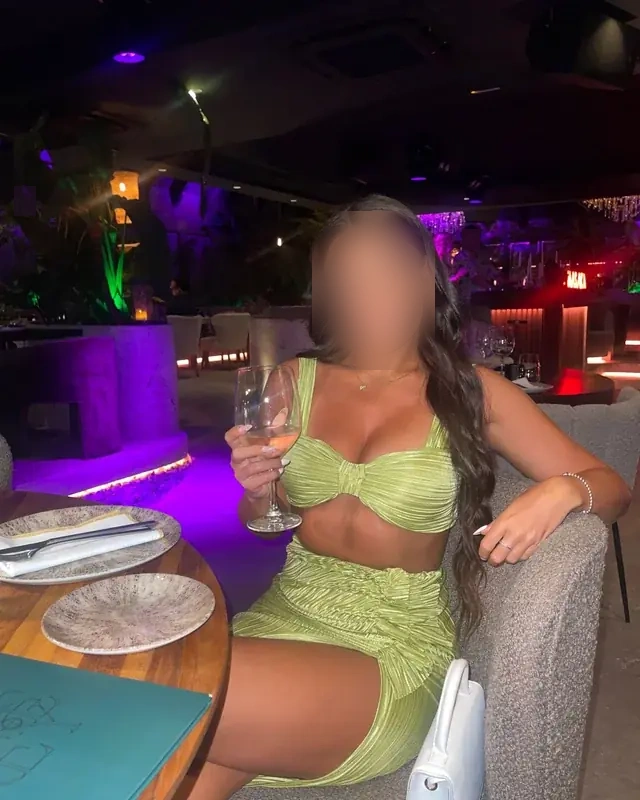 Nadia - Image 6
